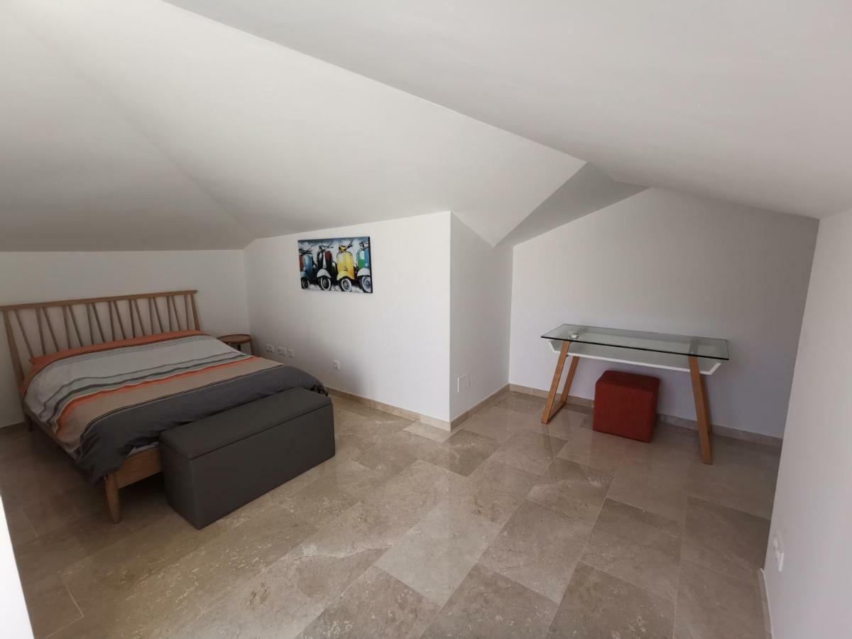 Beautiful Penthouse With 3 Pools Apartment *